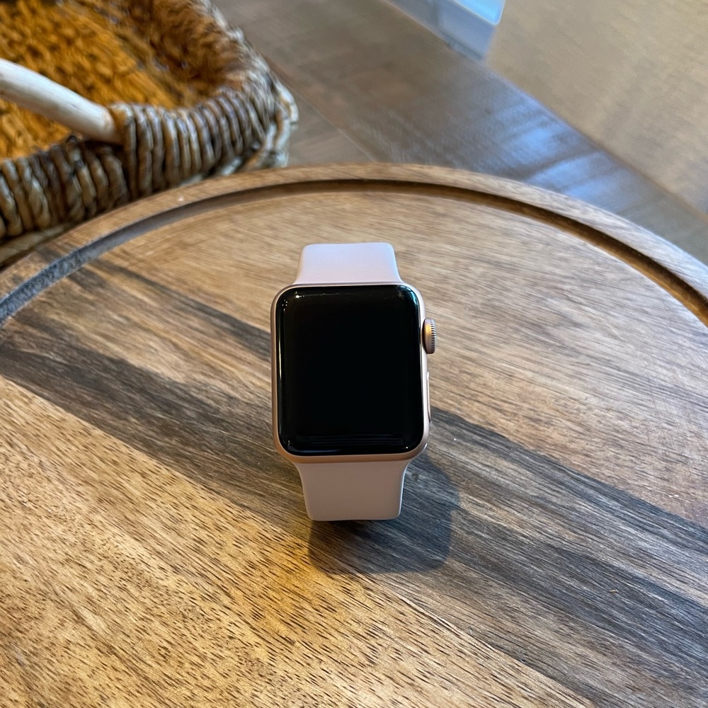 Apple Watch series 3 GPS 38mm S/M band, pink and rose gold